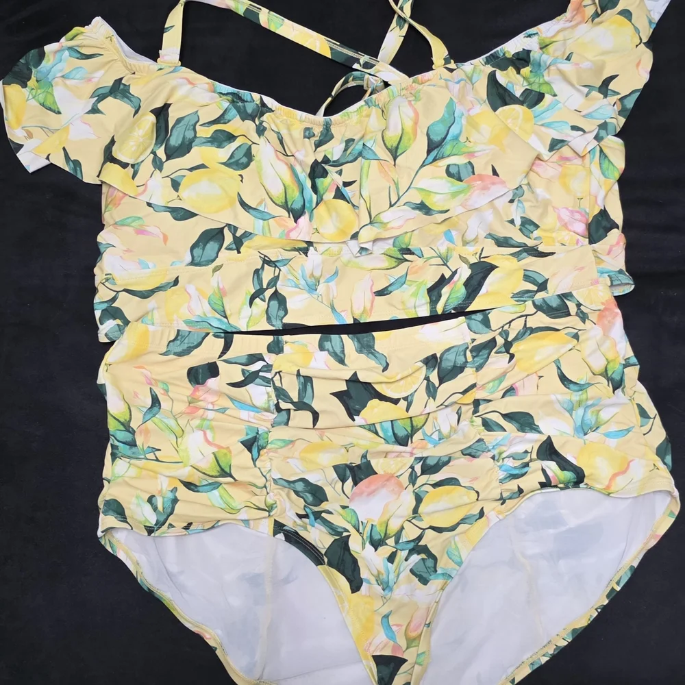 Torrid Yellow Lemon Print Ruffle Bikini - Picture 2 of 2